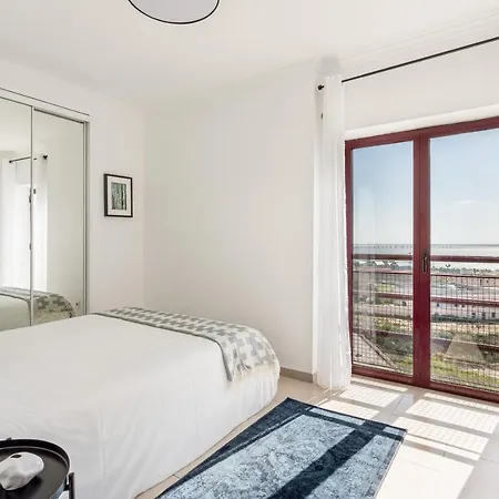 Joivy Sunny In Marvila Apartment Lisbon